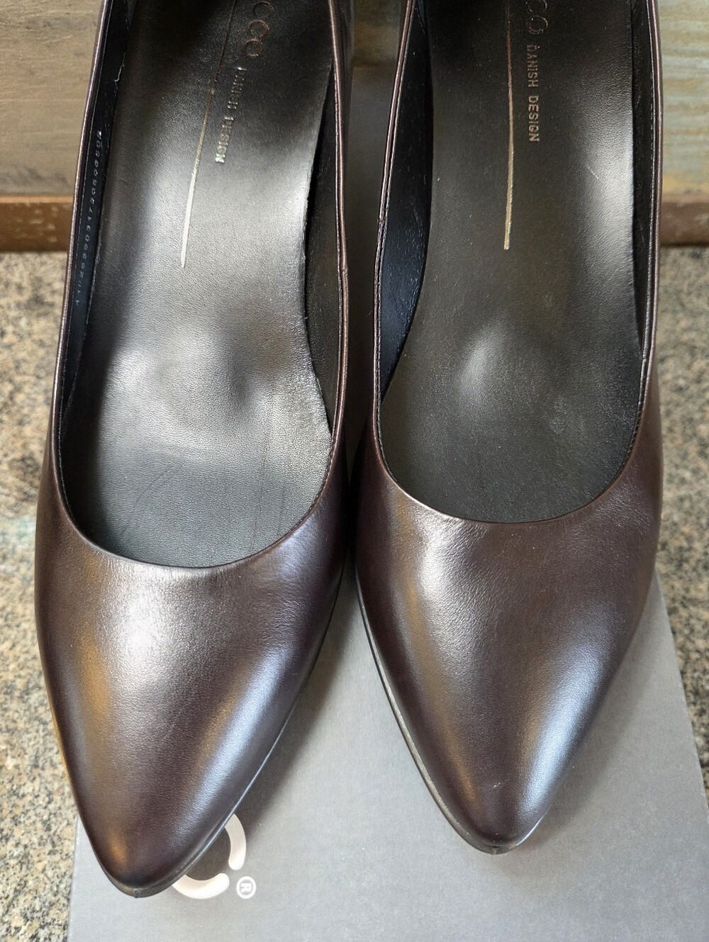 ECCO Women's Shape 45 Pointy Sleek Pump Heels Coffee Brown Size 10 NIB